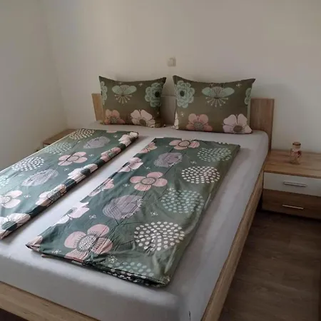 Mumy - Four Bedroom With Pool * Gostinjac