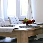 Mumy - Four Bedroom With Pool Casa vacanze Gostinjac