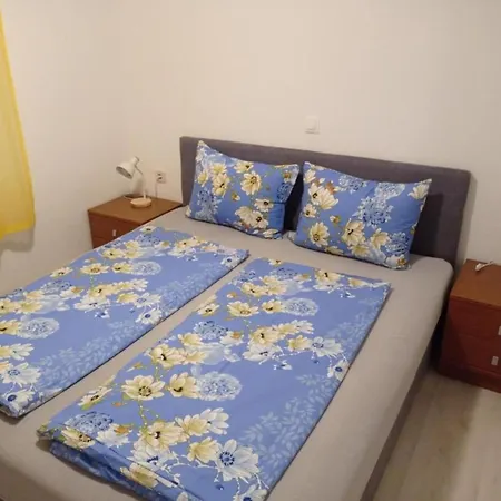 Mumy - Four Bedroom With Pool Nyaraló